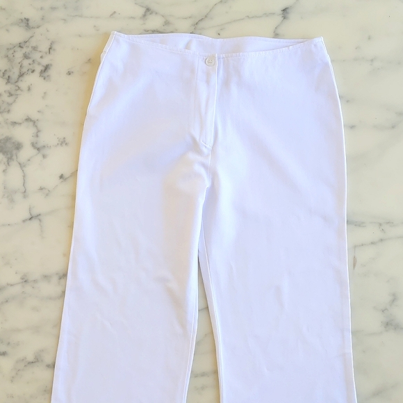 High-Waist Straight Leg Soft Woven Fabric White Stretchable Pant. - Picture 2 of 6